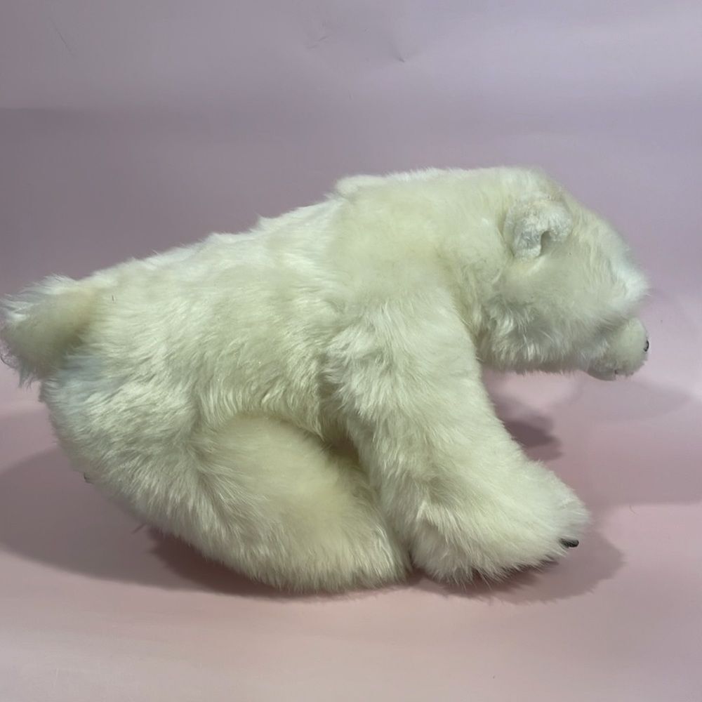 National Geographic Arctic Tale Polar Bear 12” long Excellent Used Condition - Picture 5 of 9